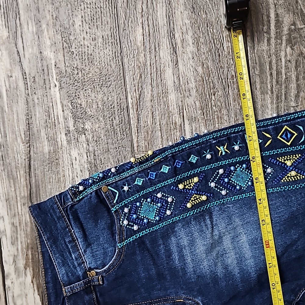 Stylish Blue Embroidered Women's Skinny Jeans - Picture 14 of 16
